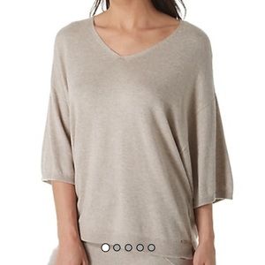 Calvin Klein v neck 3/4 sleeve sweater, NWT